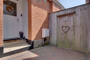 Front External- click for photo gallery